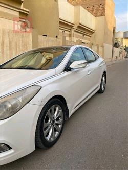 هيونداي أزيرا